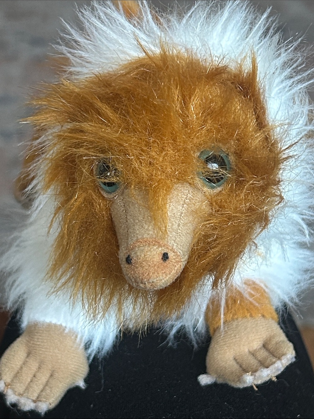 Fantastic beasts Plush Small Pet Lion Toy - Tan and White